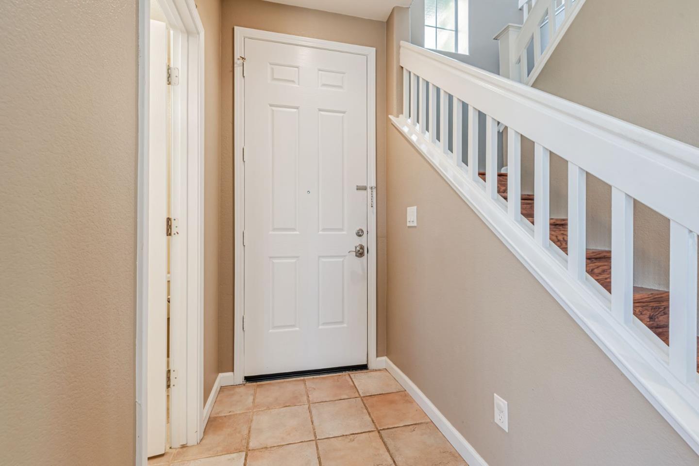 Detail Gallery Image 6 of 54 For 2829 Rubino Cir, San Jose,  CA 95125 - 4 Beds | 2/1 Baths