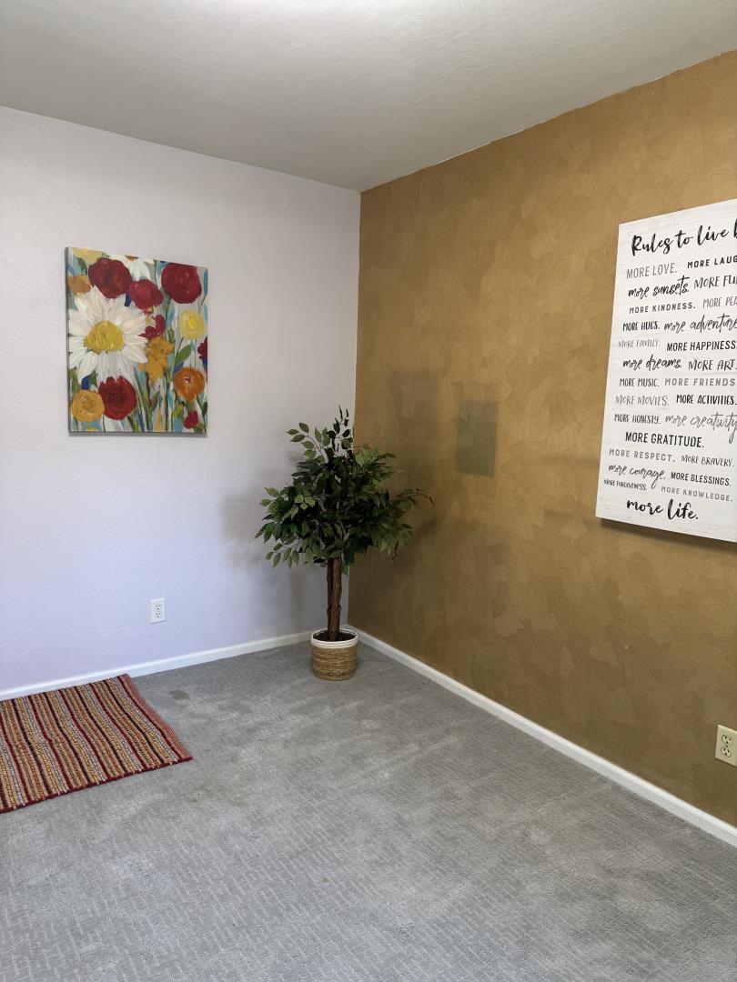 Detail Gallery Image 21 of 35 For 3230 Oak View Ln, Morgan Hill,  CA 95037 - 3 Beds | 2/1 Baths