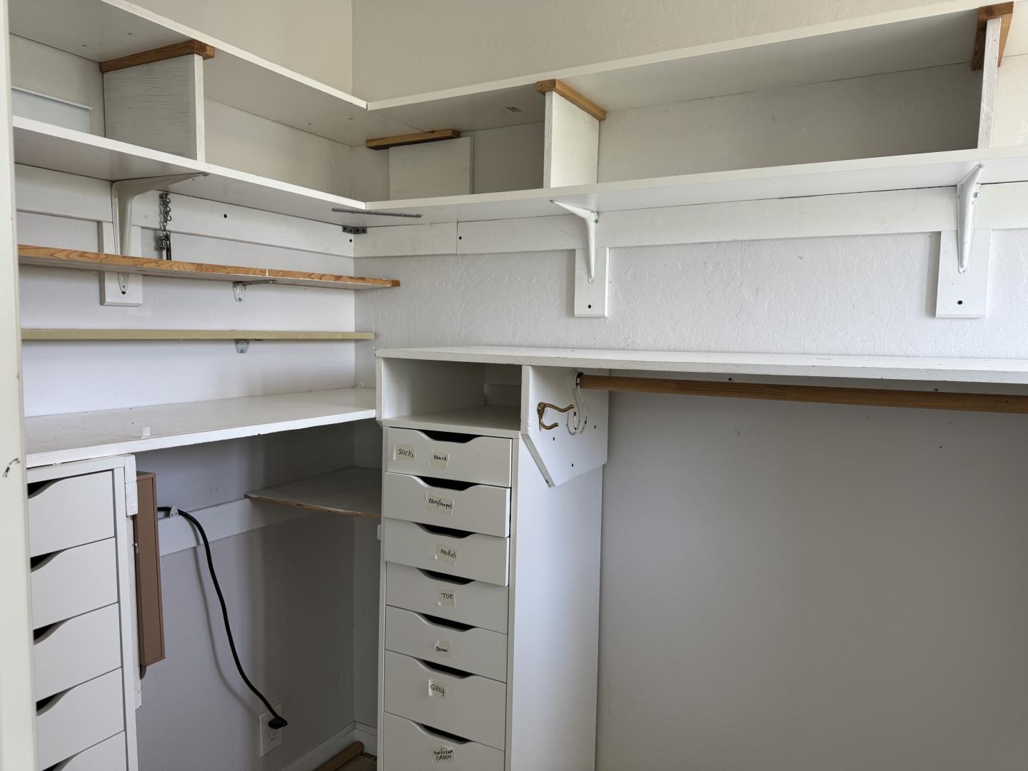 Detail Gallery Image 30 of 35 For 3230 Oak View Ln, Morgan Hill,  CA 95037 - 3 Beds | 2/1 Baths
