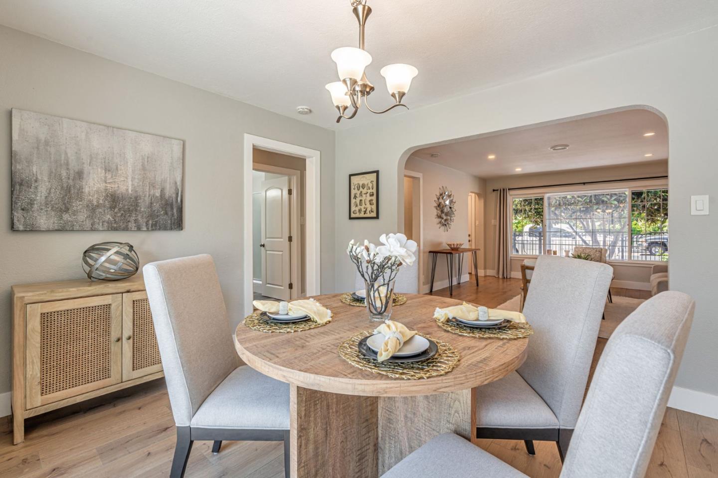 Detail Gallery Image 10 of 38 For 2284 Dumbarton Ave, East Palo Alto,  CA 94303 - 3 Beds | 2 Baths