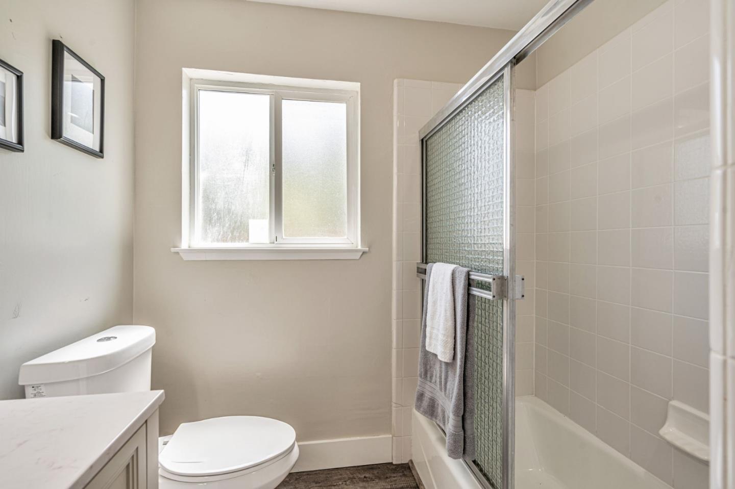 Detail Gallery Image 24 of 38 For 2284 Dumbarton Ave, East Palo Alto,  CA 94303 - 3 Beds | 2 Baths