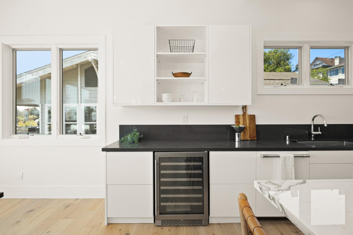 Detail Gallery Image 13 of 43 For 1120 Columbus St, El Granada,  CA 94019 - 3 Beds | 3/1 Baths