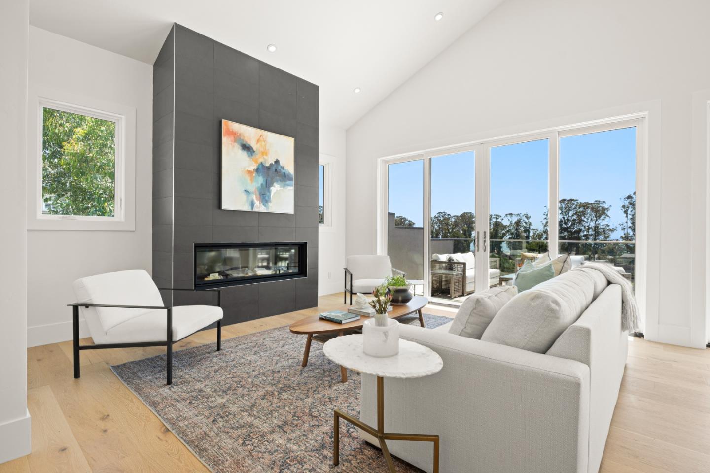 Detail Gallery Image 8 of 43 For 1120 Columbus St, El Granada,  CA 94019 - 3 Beds | 3/1 Baths
