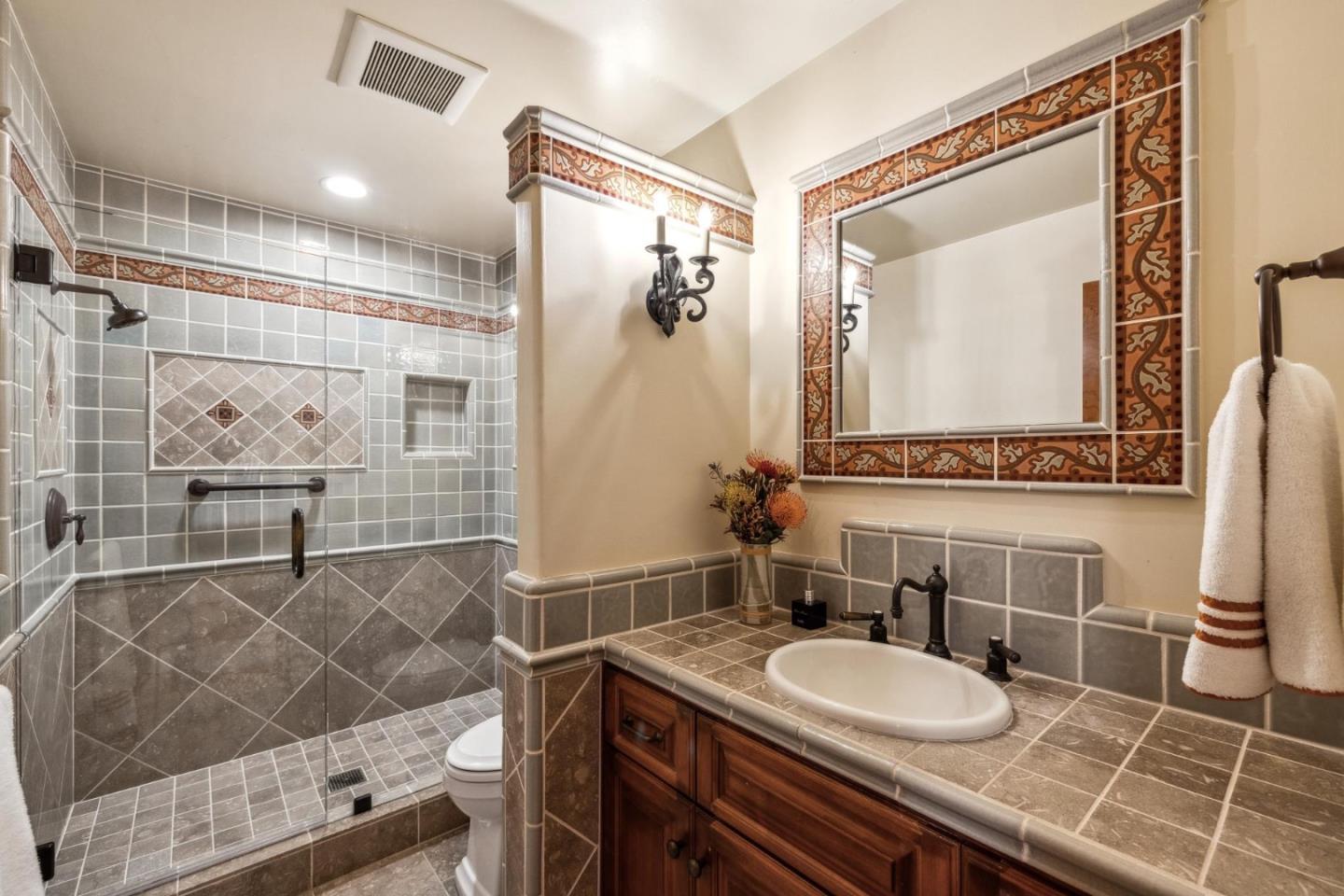 Detail Gallery Image 14 of 36 For 9546 Maple Ct, Carmel,  CA 93923 - 3 Beds | 3 Baths