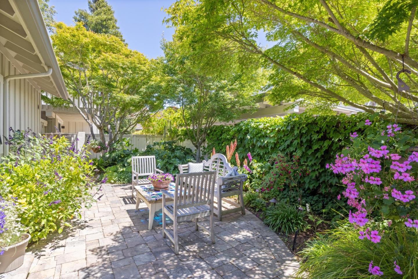 Detail Gallery Image 26 of 36 For 9546 Maple Ct, Carmel,  CA 93923 - 3 Beds | 3 Baths