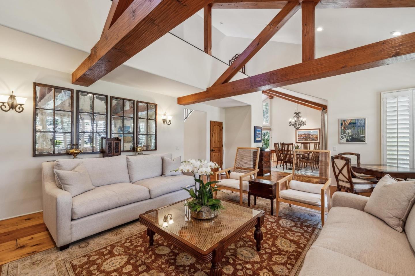 Detail Gallery Image 4 of 36 For 9546 Maple Ct, Carmel,  CA 93923 - 3 Beds | 3 Baths