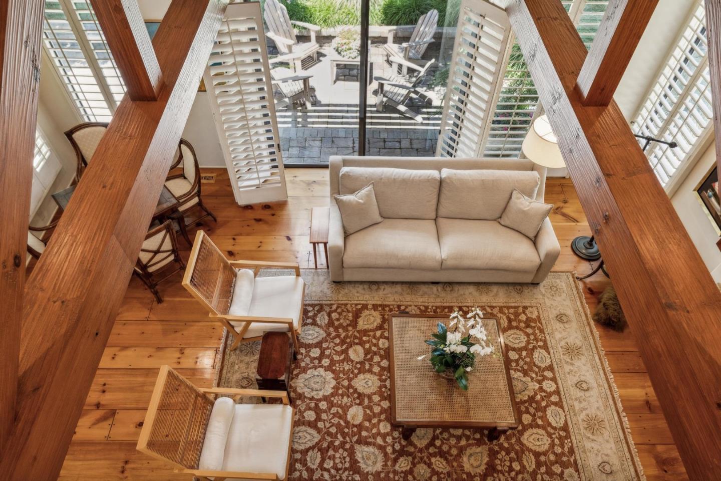 Detail Gallery Image 6 of 36 For 9546 Maple Ct, Carmel,  CA 93923 - 3 Beds | 3 Baths