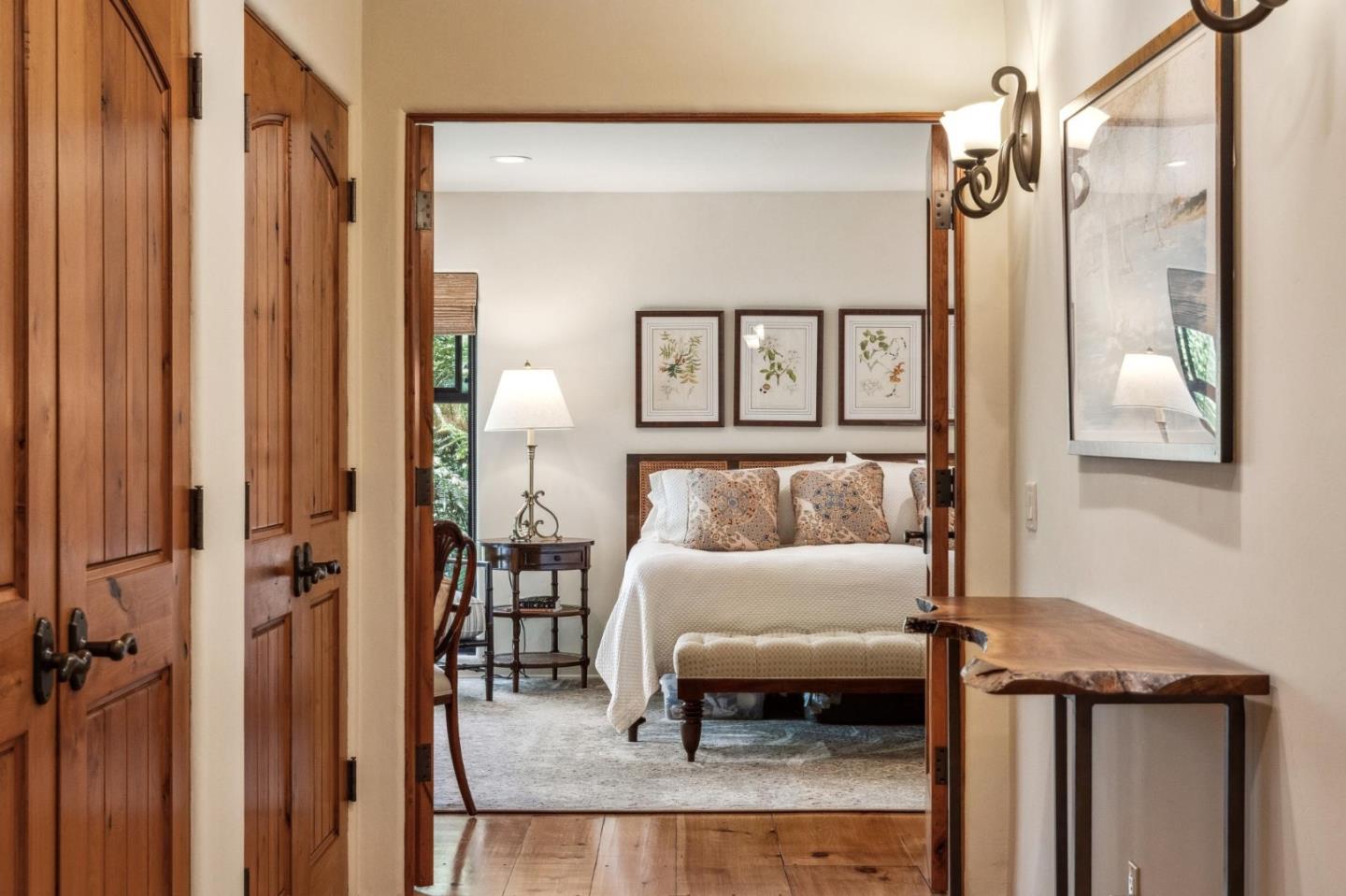 Detail Gallery Image 8 of 36 For 9546 Maple Ct, Carmel,  CA 93923 - 3 Beds | 3 Baths