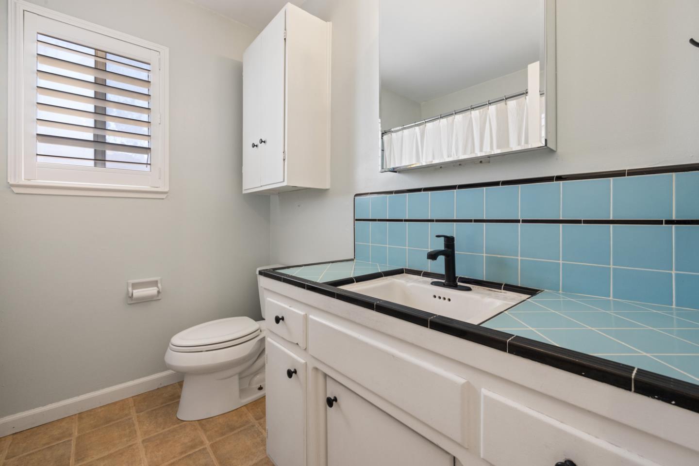 Detail Gallery Image 12 of 41 For 2120 Louise Ave, Ceres,  CA 95307 - 3 Beds | 1 Baths