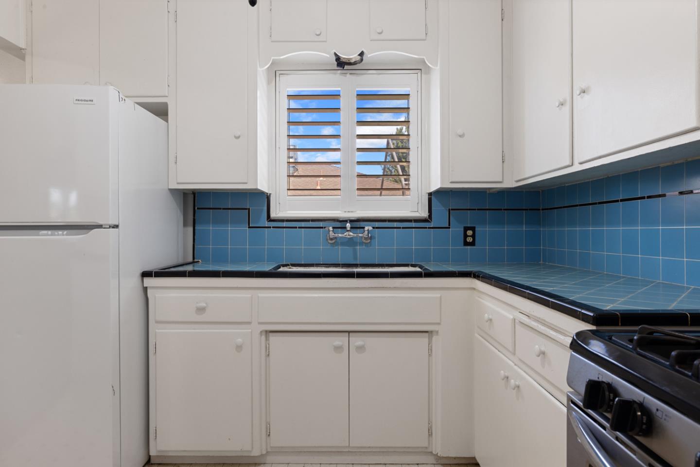 Detail Gallery Image 22 of 41 For 2120 Louise Ave, Ceres,  CA 95307 - 3 Beds | 1 Baths