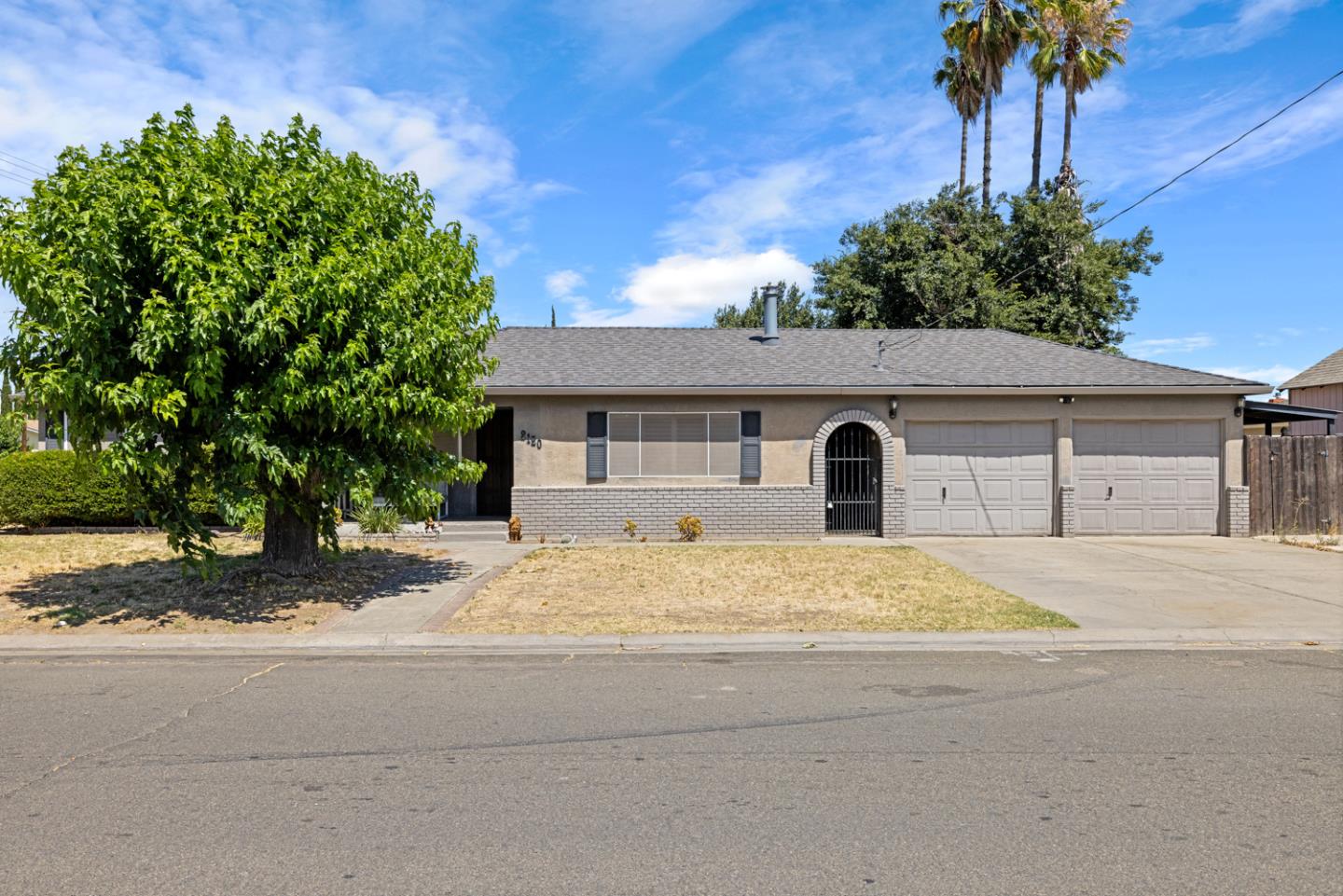 Detail Gallery Image 4 of 41 For 2120 Louise Ave, Ceres,  CA 95307 - 3 Beds | 1 Baths