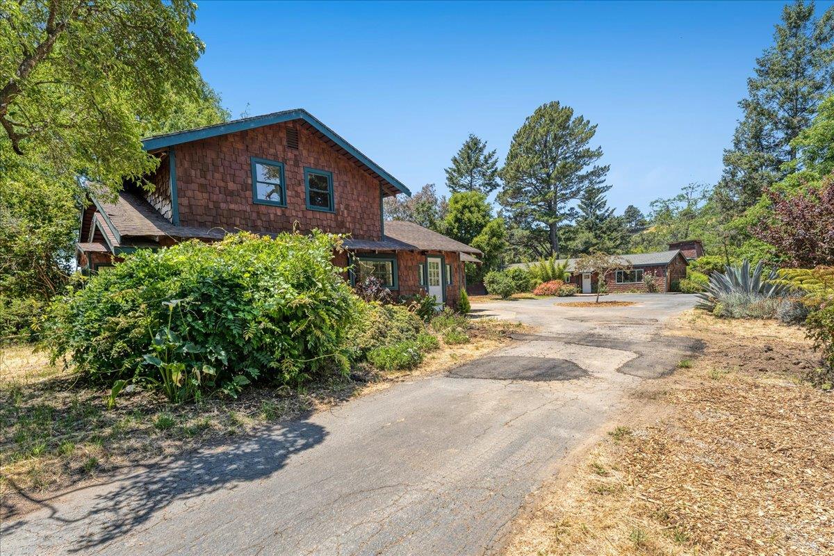 Detail Gallery Image 10 of 90 For 1221 Old San Jose Rd, Soquel,  CA 95073 - 5 Beds | 2/1 Baths