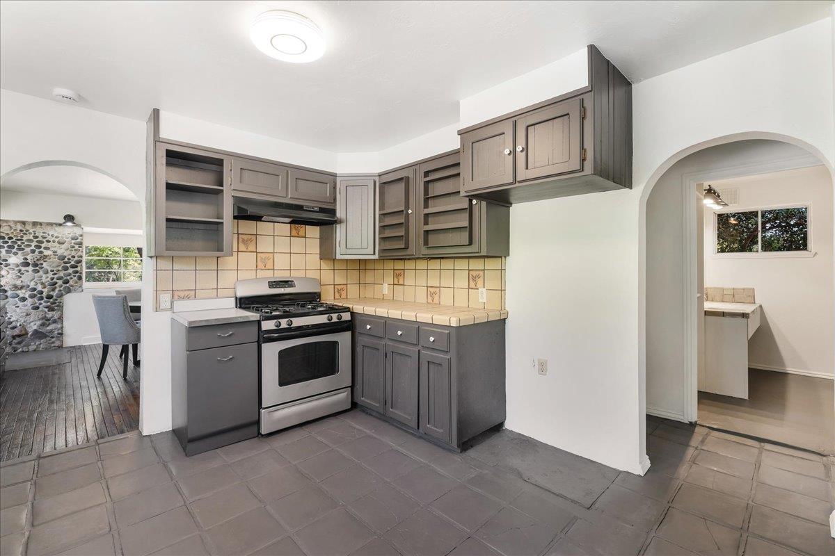 Detail Gallery Image 14 of 90 For 1221 Old San Jose Rd, Soquel,  CA 95073 - 5 Beds | 2/1 Baths