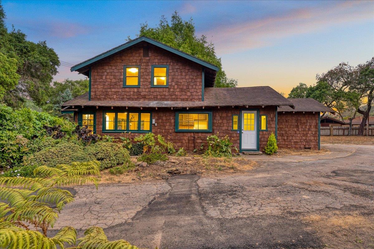 Detail Gallery Image 4 of 90 For 1221 Old San Jose Rd, Soquel,  CA 95073 - 5 Beds | 2/1 Baths