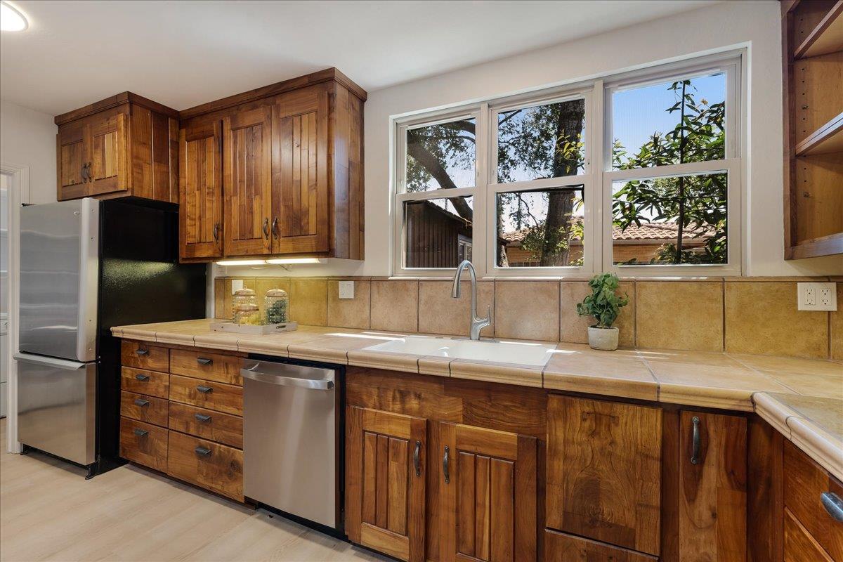 Detail Gallery Image 42 of 90 For 1221 Old San Jose Rd, Soquel,  CA 95073 - 5 Beds | 2/1 Baths