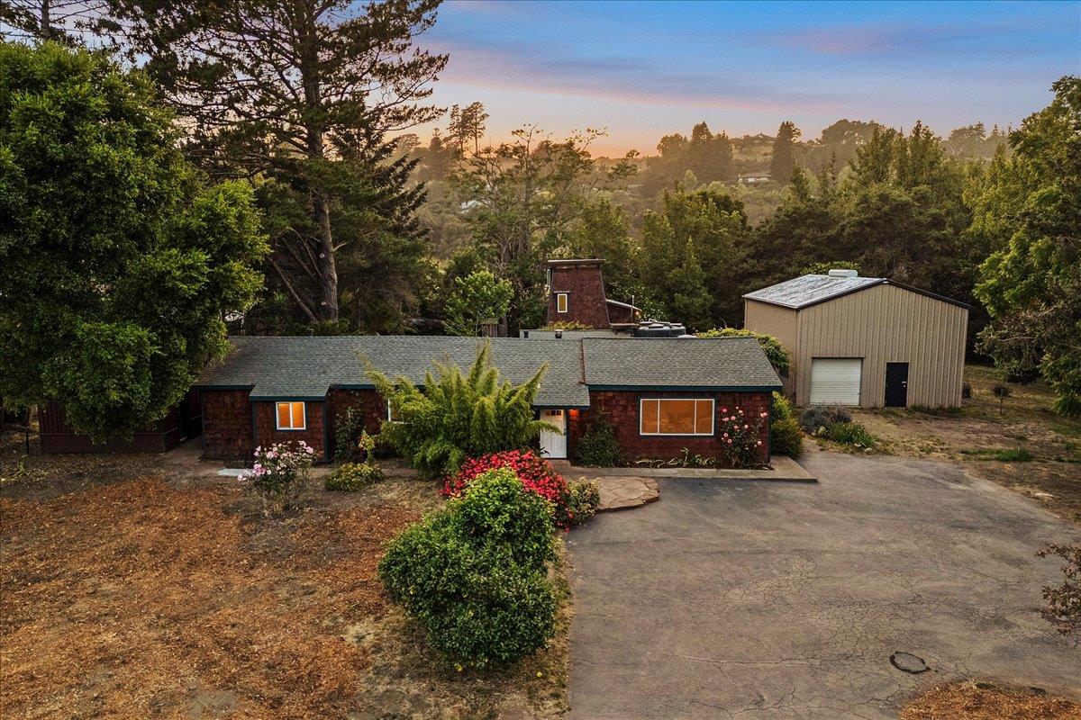 Detail Gallery Image 5 of 90 For 1221 Old San Jose Rd, Soquel,  CA 95073 - 5 Beds | 2/1 Baths
