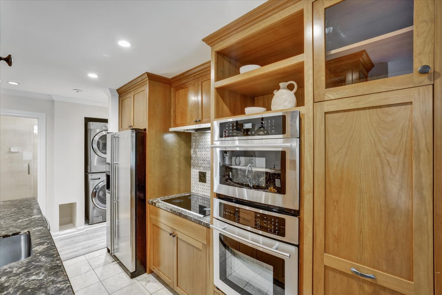 Detail Gallery Image 14 of 41 For 1070 Mercedes Ave #2,  Los Altos,  CA 94022 - 2 Beds | 2 Baths
