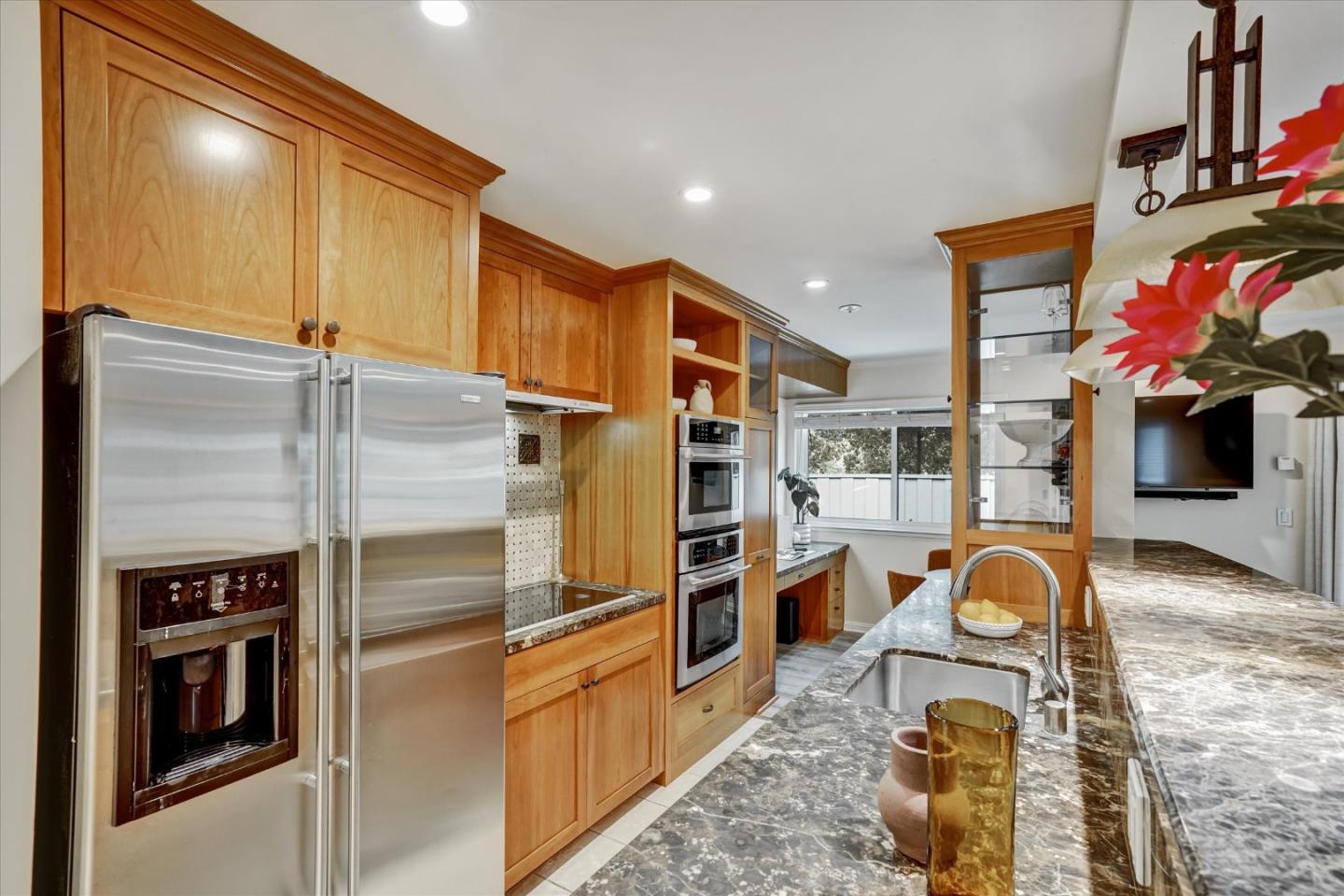 Detail Gallery Image 15 of 41 For 1070 Mercedes Ave #2,  Los Altos,  CA 94022 - 2 Beds | 2 Baths