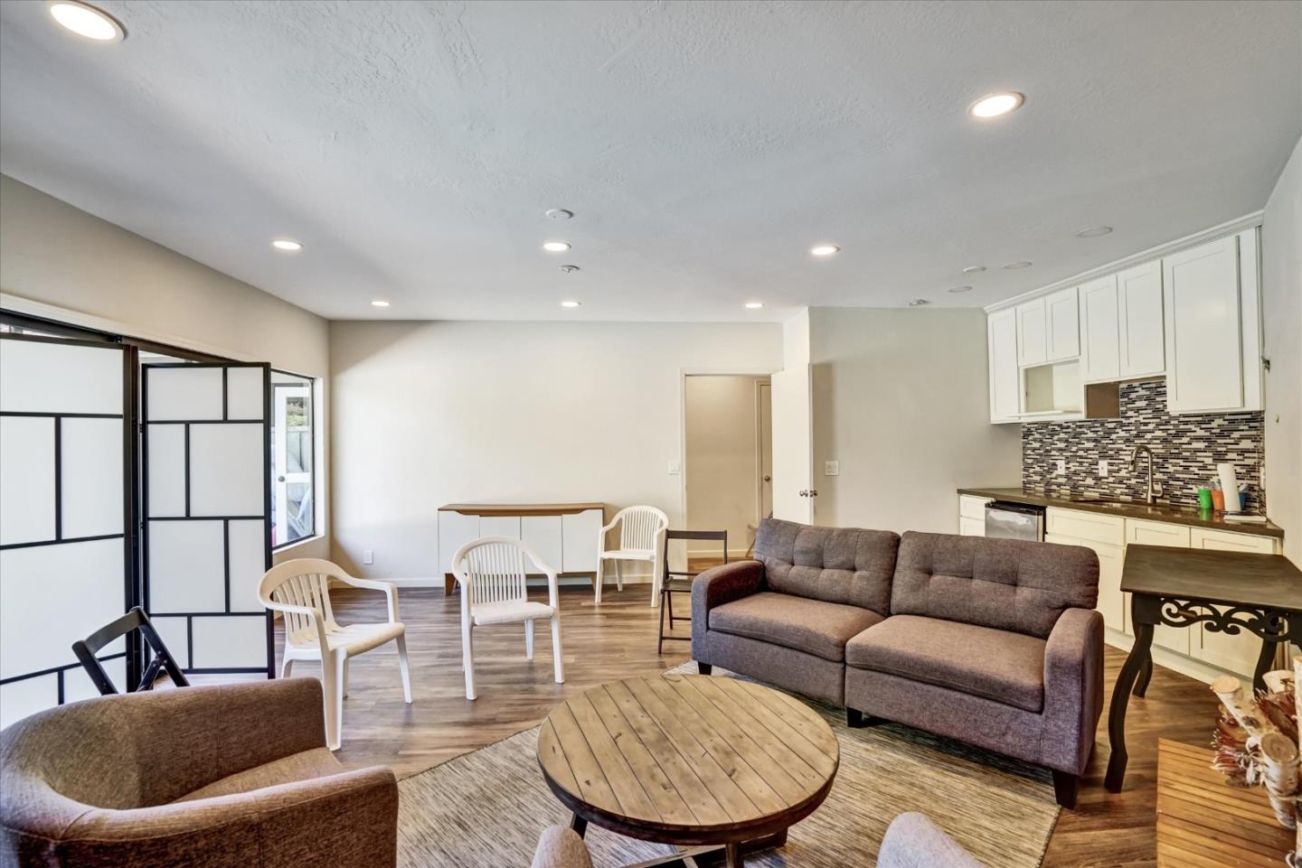 Detail Gallery Image 40 of 41 For 1070 Mercedes Ave #2,  Los Altos,  CA 94022 - 2 Beds | 2 Baths