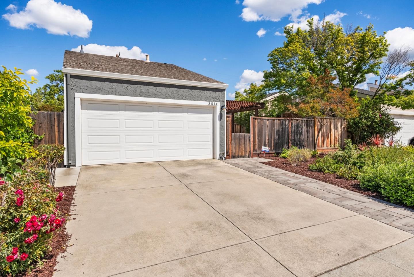 Detail Gallery Image 2 of 17 For 3514 Nova Scotia Ave, San Jose,  CA 95124 - 3 Beds | 2 Baths
