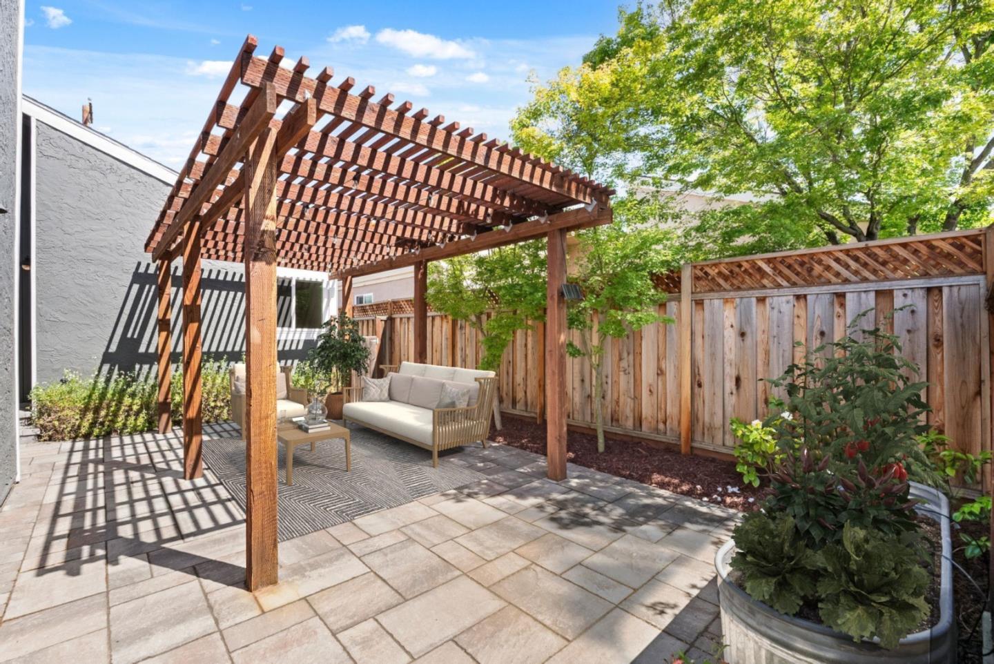 Detail Gallery Image 3 of 17 For 3514 Nova Scotia Ave, San Jose,  CA 95124 - 3 Beds | 2 Baths