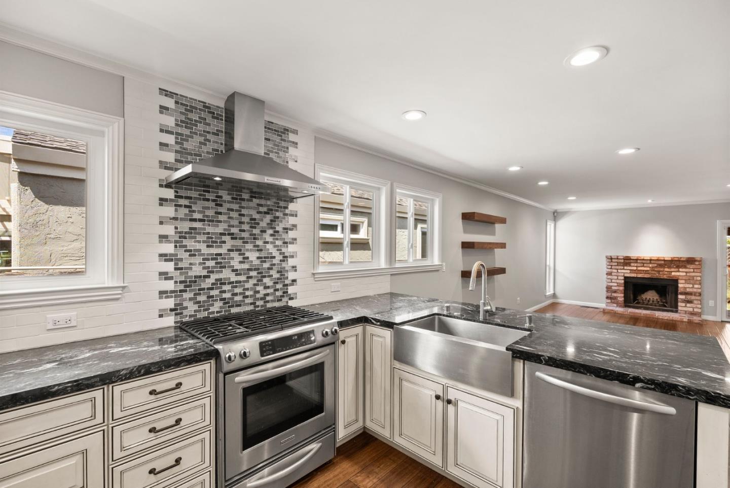 Detail Gallery Image 6 of 17 For 3514 Nova Scotia Ave, San Jose,  CA 95124 - 3 Beds | 2 Baths
