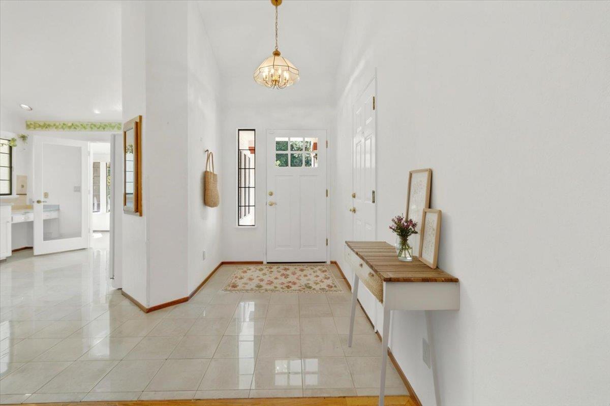 Detail Gallery Image 4 of 46 For 2901 Rea Ct, Aromas,  CA 95004 - 2 Beds | 2 Baths