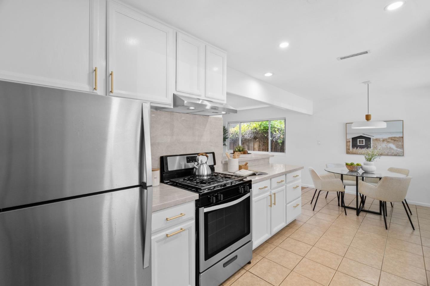 Detail Gallery Image 16 of 52 For 673 Salberg Ave, Santa Clara,  CA 95051 - 3 Beds | 2 Baths