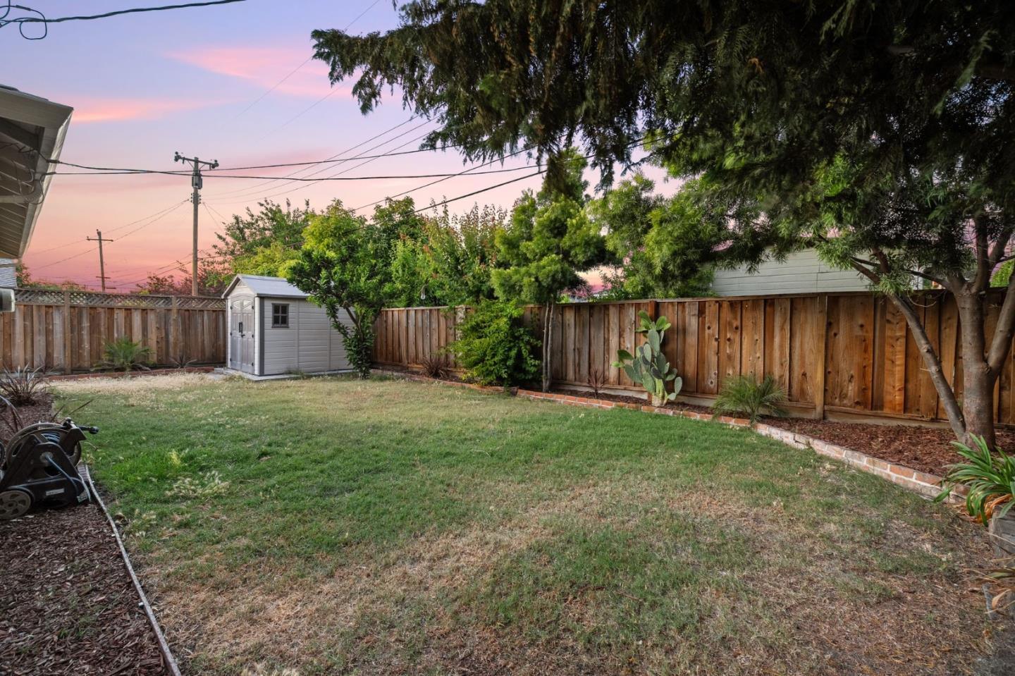 Detail Gallery Image 39 of 52 For 673 Salberg Ave, Santa Clara,  CA 95051 - 3 Beds | 2 Baths