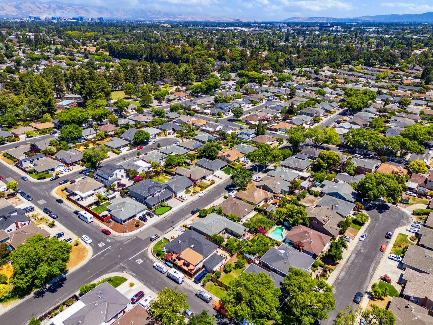 Detail Gallery Image 46 of 52 For 673 Salberg Ave, Santa Clara,  CA 95051 - 3 Beds | 2 Baths