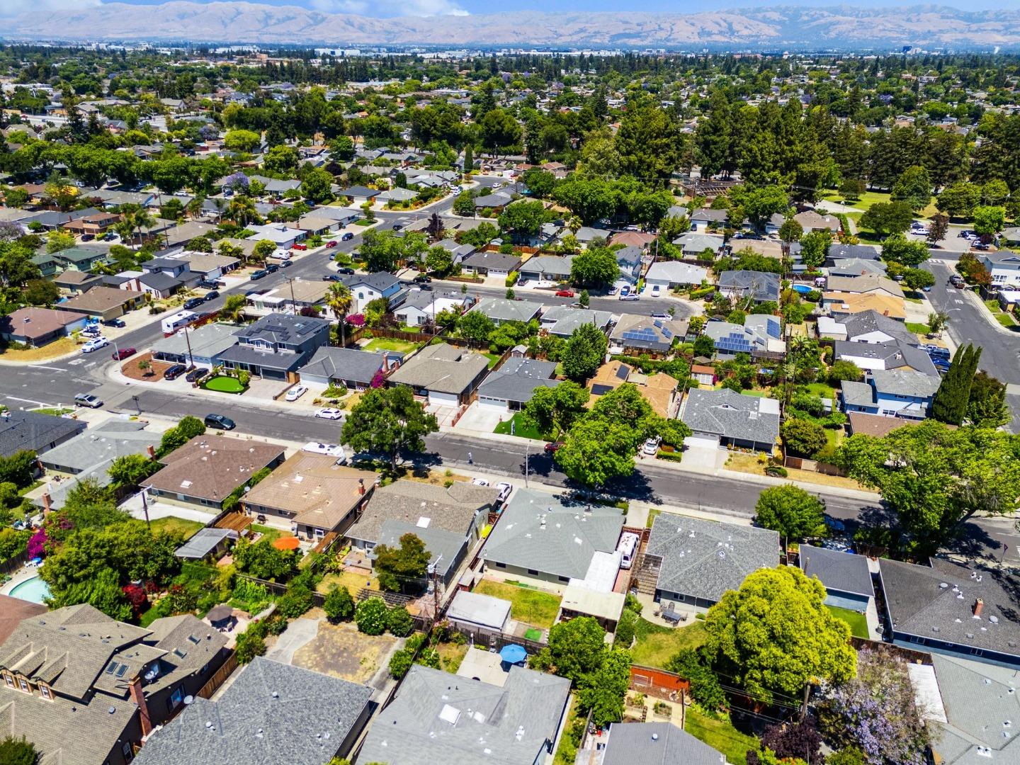 Detail Gallery Image 48 of 52 For 673 Salberg Ave, Santa Clara,  CA 95051 - 3 Beds | 2 Baths