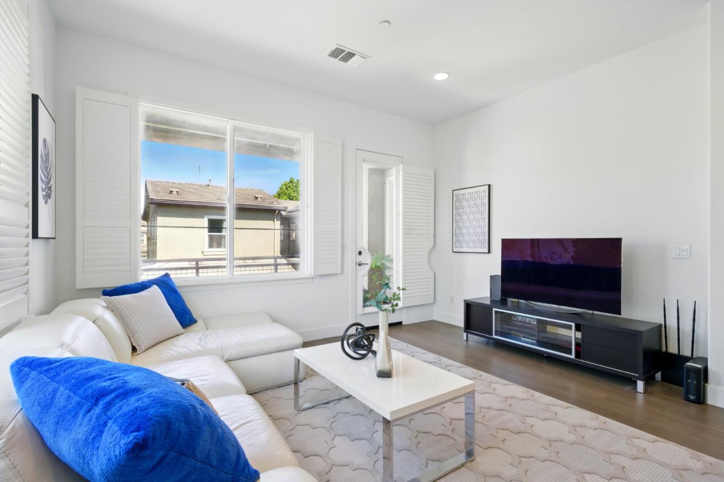 Detail Gallery Image 13 of 51 For 528 Odyssey Ln, Milpitas,  CA 95035 - 2 Beds | 2 Baths