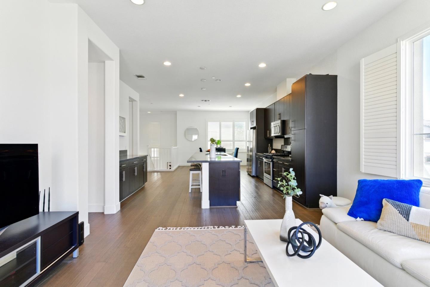 Detail Gallery Image 15 of 51 For 528 Odyssey Ln, Milpitas,  CA 95035 - 2 Beds | 2 Baths