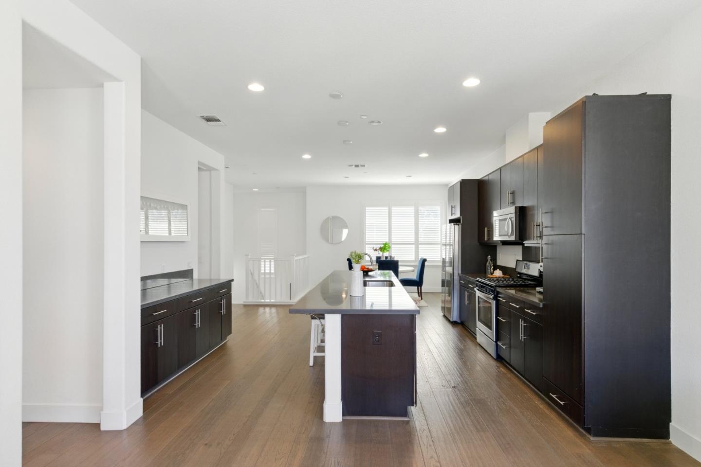 Detail Gallery Image 16 of 51 For 528 Odyssey Ln, Milpitas,  CA 95035 - 2 Beds | 2 Baths