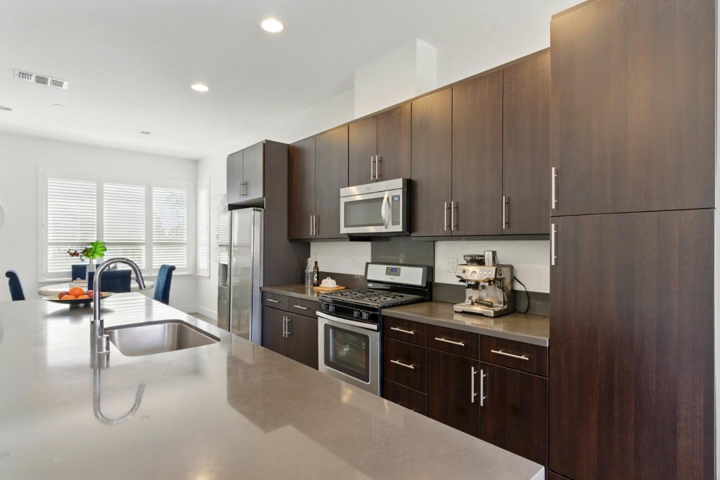 Detail Gallery Image 18 of 51 For 528 Odyssey Ln, Milpitas,  CA 95035 - 2 Beds | 2 Baths