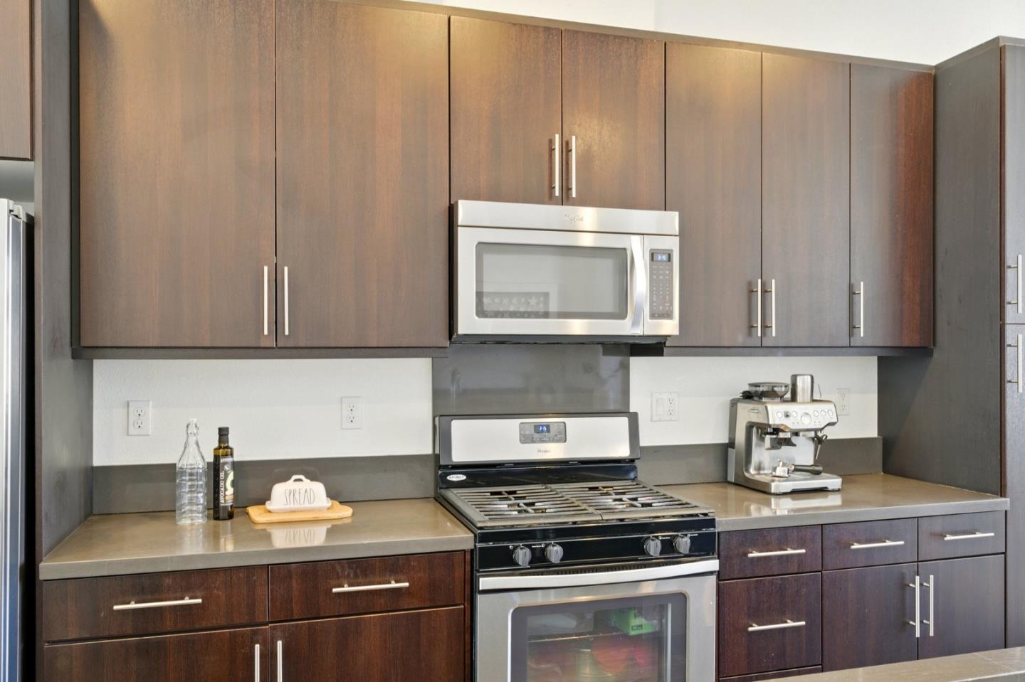 Detail Gallery Image 9 of 51 For 528 Odyssey Ln, Milpitas,  CA 95035 - 2 Beds | 2 Baths