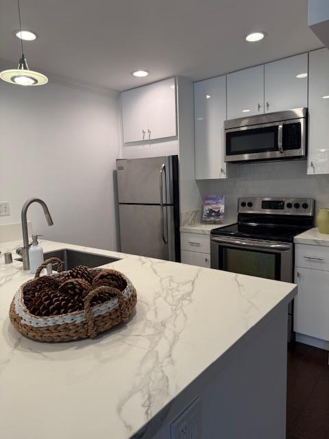 Detail Gallery Image 16 of 35 For 3295 La Mesa Dr #3,  San Carlos,  CA 94070 - 1 Beds | 1 Baths