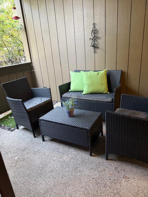 Detail Gallery Image 29 of 35 For 3295 La Mesa Dr #3,  San Carlos,  CA 94070 - 1 Beds | 1 Baths
