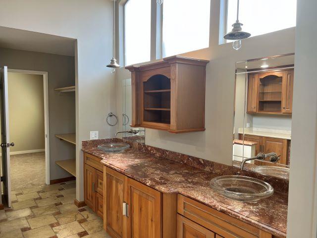 Detail Gallery Image 18 of 29 For 19718 Solana Dr, Saratoga,  CA 95070 - 4 Beds | 2 Baths