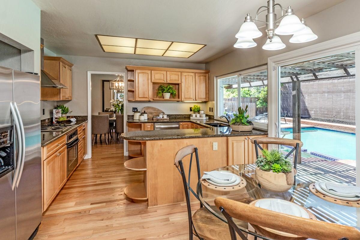 Detail Gallery Image 7 of 29 For 19718 Solana Dr, Saratoga,  CA 95070 - 4 Beds | 2 Baths