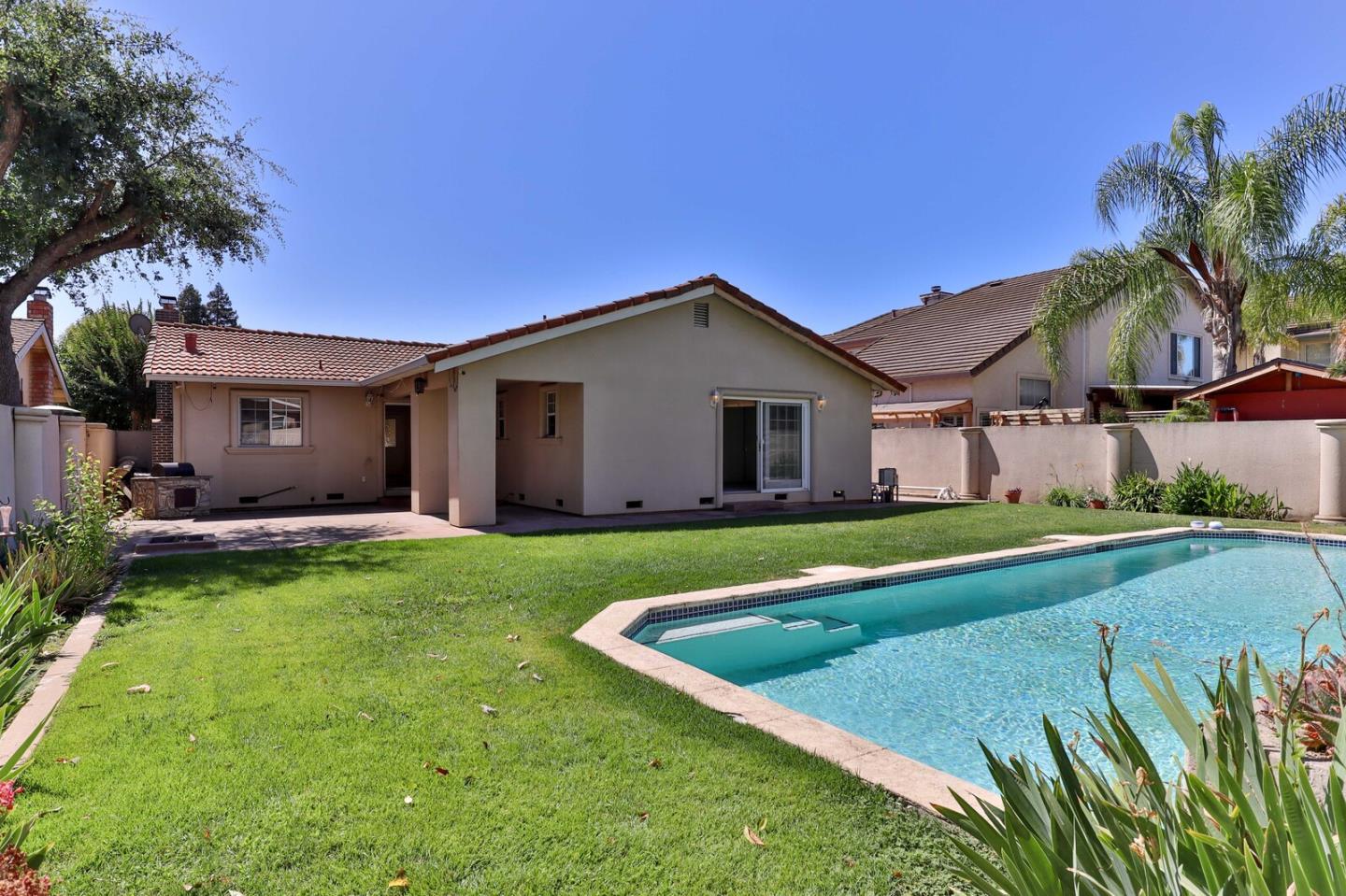 Detail Gallery Image 14 of 14 For 15300 La Rocca Dr, Morgan Hill,  CA 95037 - 3 Beds | 2 Baths