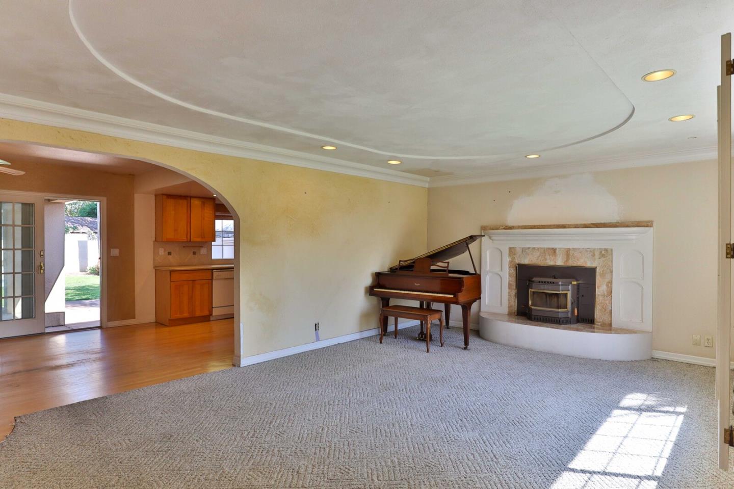 Detail Gallery Image 5 of 14 For 15300 La Rocca Dr, Morgan Hill,  CA 95037 - 3 Beds | 2 Baths