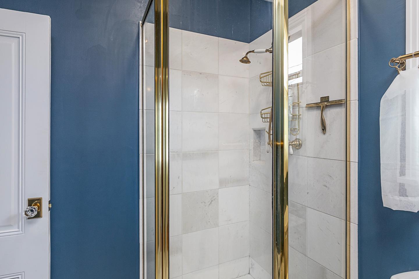 Detail Gallery Image 18 of 55 For 543 Spruce Ave, Pacific Grove,  CA 93950 - 4 Beds | 3 Baths
