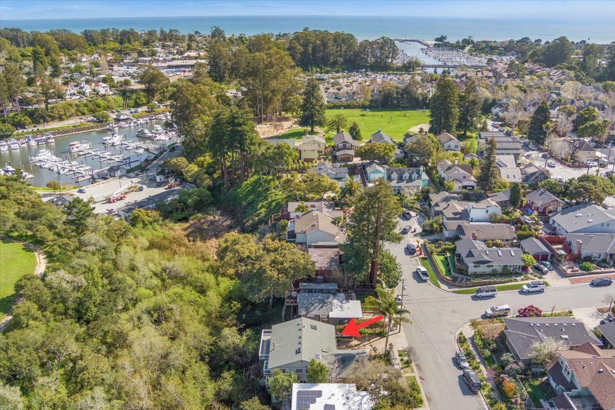 Detail Gallery Image 1 of 60 For 304 Harbor Dr, Santa Cruz,  CA 95062 - – Beds | – Baths