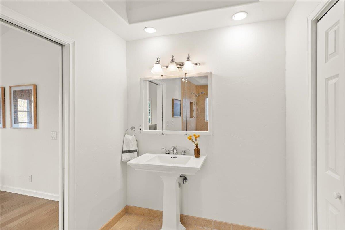 Detail Gallery Image 22 of 60 For 304 Harbor Dr, Santa Cruz,  CA 95062 - – Beds | – Baths