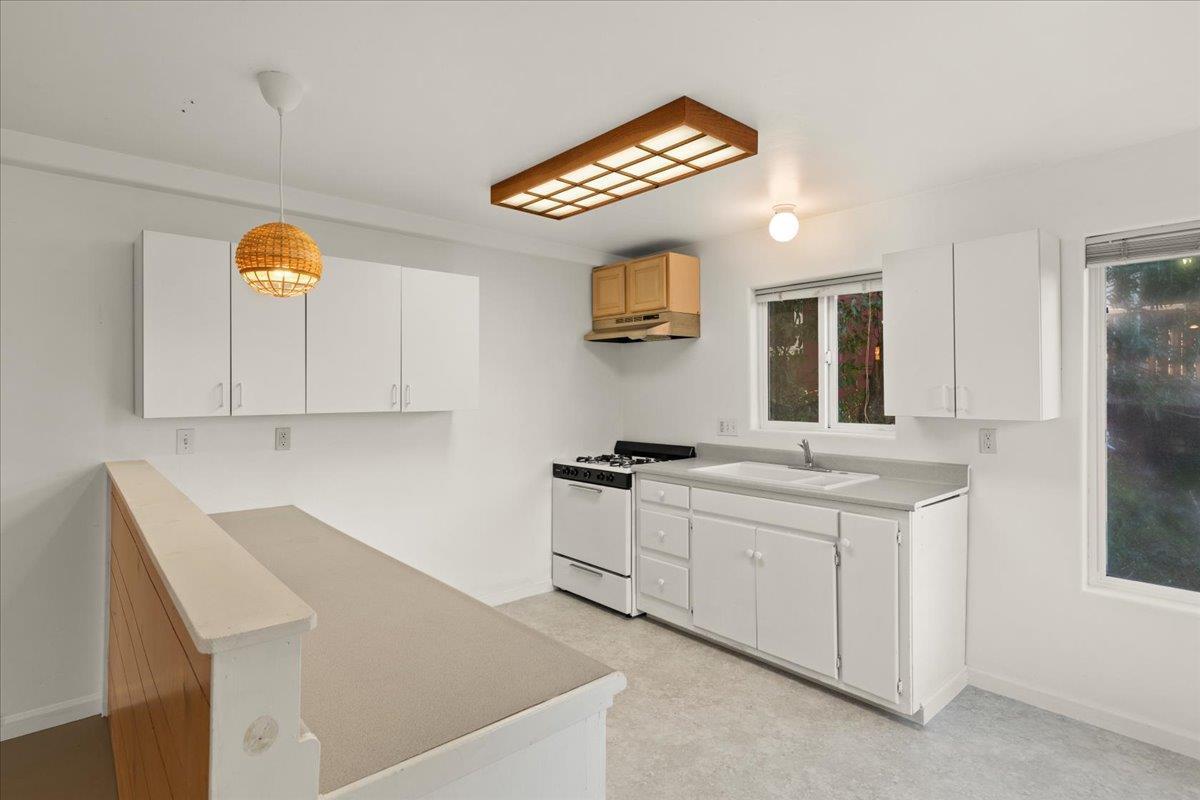 Detail Gallery Image 40 of 60 For 304 Harbor Dr, Santa Cruz,  CA 95062 - – Beds | – Baths