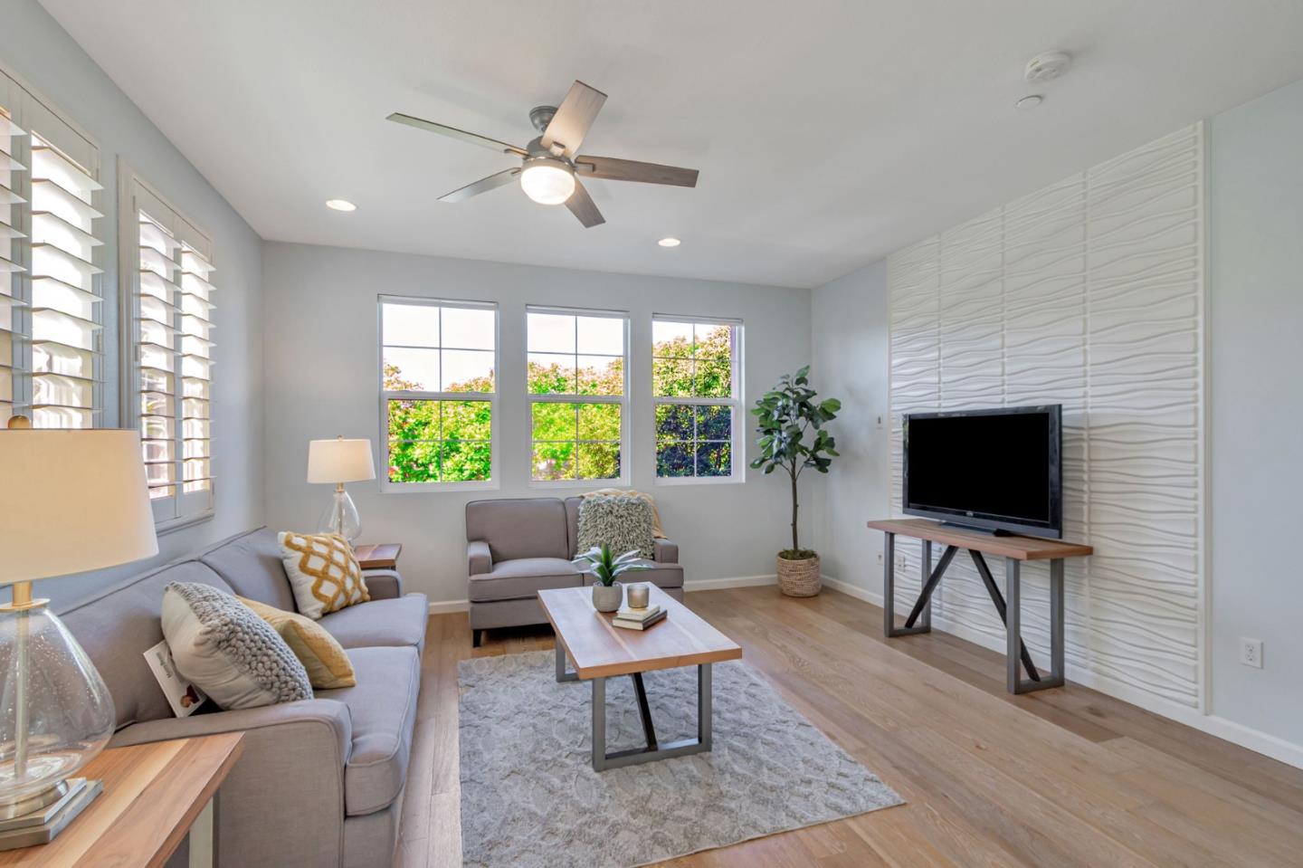 Detail Gallery Image 13 of 58 For 522 S 22nd St, San Jose,  CA 95116 - 4 Beds | 3/1 Baths