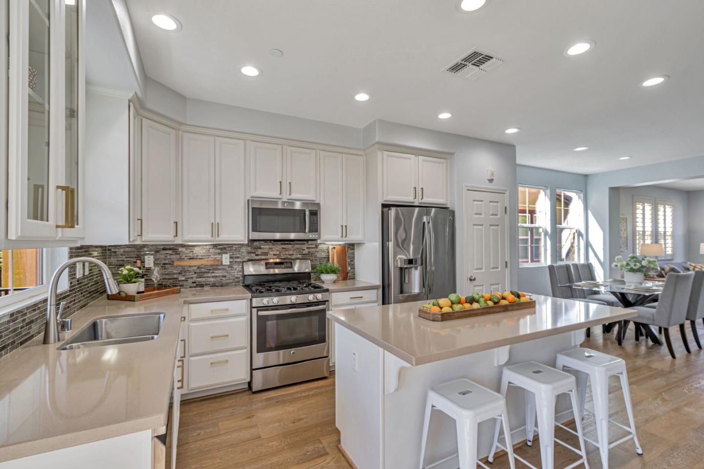 Detail Gallery Image 20 of 58 For 522 S 22nd St, San Jose,  CA 95116 - 4 Beds | 3/1 Baths