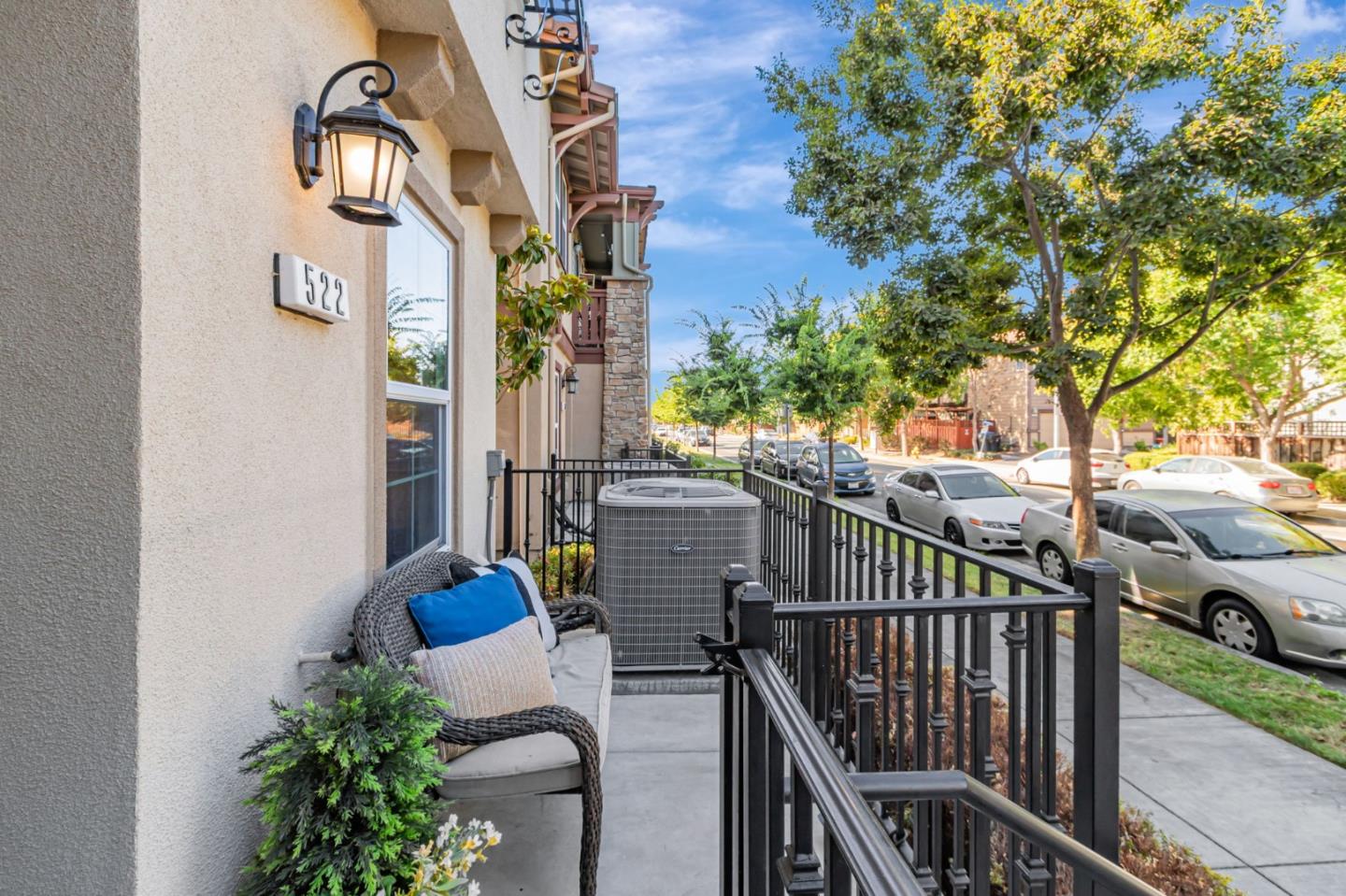 Detail Gallery Image 5 of 58 For 522 S 22nd St, San Jose,  CA 95116 - 4 Beds | 3/1 Baths