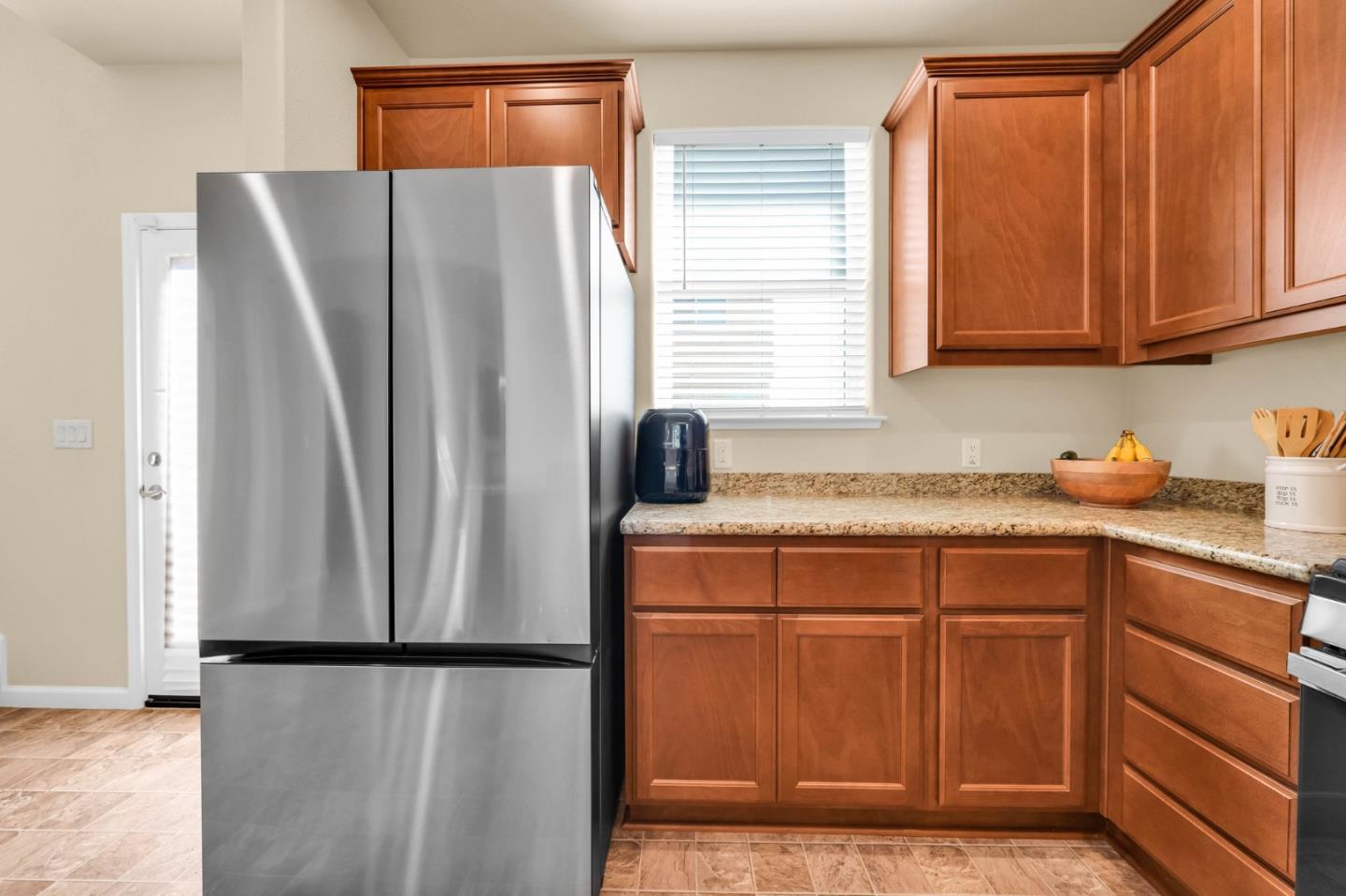 Detail Gallery Image 13 of 51 For 21 Sycamore St, Greenfield,  CA 93927 - 4 Beds | 2/1 Baths